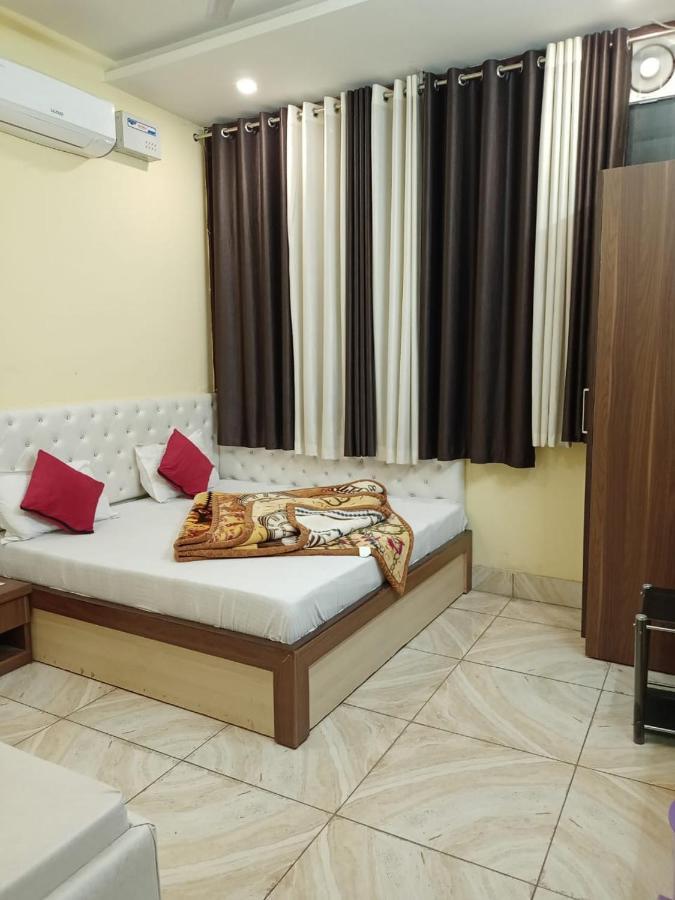 Hotel vinayak inn Haridwār Eksteriør bilde